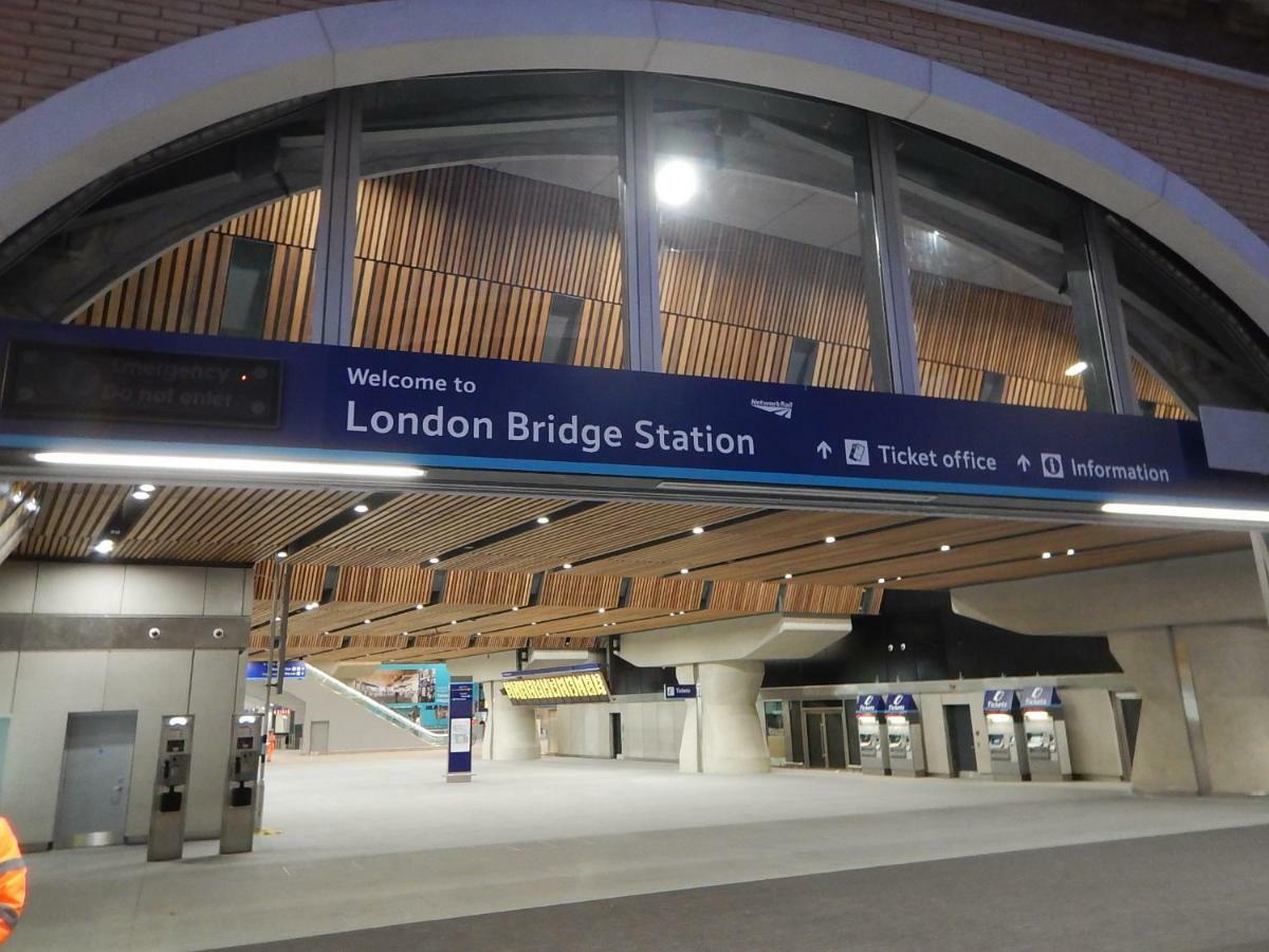 The Maltings Tower Bridge Apartment Londra Esterno foto
